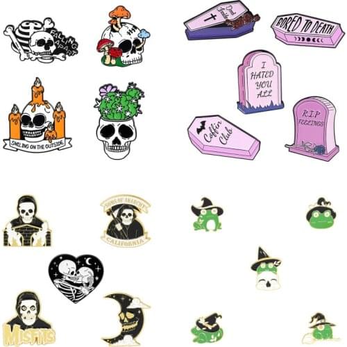 4/5 A Set Halloween Style Creative Skull Brooch Personality Wizard Frog Simple Memorial Tombstone Brooch Daily Backpack Badges