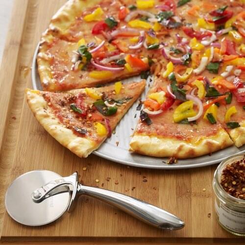 2018 New Zinc Alloy Pizza Cutter Round Shape Stainless Steel Pizza Wheels Cutters Cake Bread Round Knife Cutter Pizza Tools