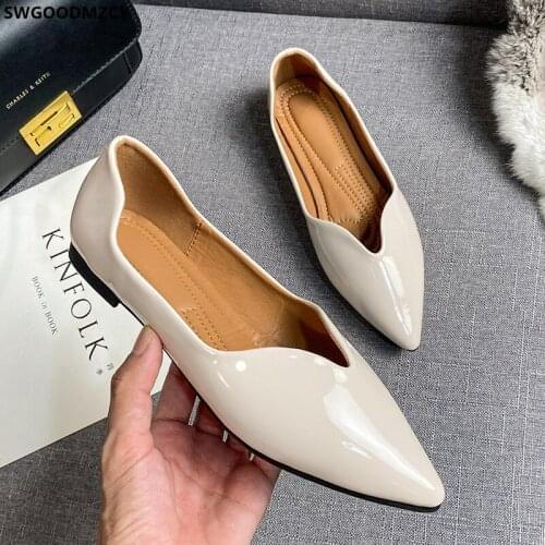 Flat Shoes Women Patent Leather Casual Shoes for Woman 2021 Luxury Designer Boat Shoes Woman Pointed Toe Rasteiras Femininas