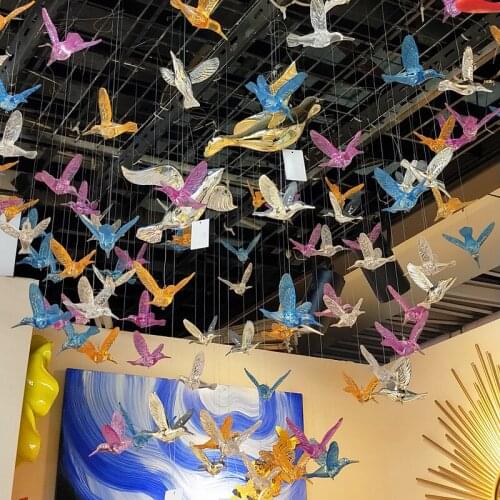 10pcs/lot Acrylic Hummingbird Wedding Ceiling Hanging Decor Color Bird DIY Party Mall Home Decoration Accessories Pendant