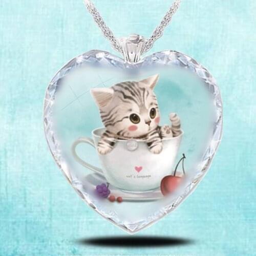 Exquisite Fashion Creative Elegant Crystal Glass Shining Eyeball Woman Necklace Cute Teacup Cat Pendant Charm Jewelry 2021 Trend