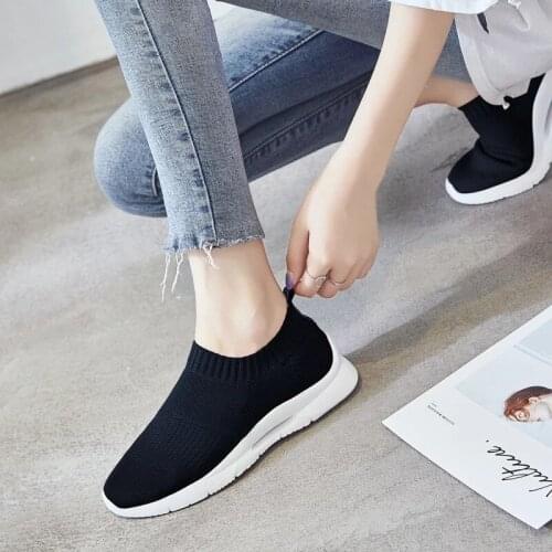 Ladies lightweight casual single shoes socks shoes flying woven breathable mesh shoes low-top sports shoes lazy shoes summer