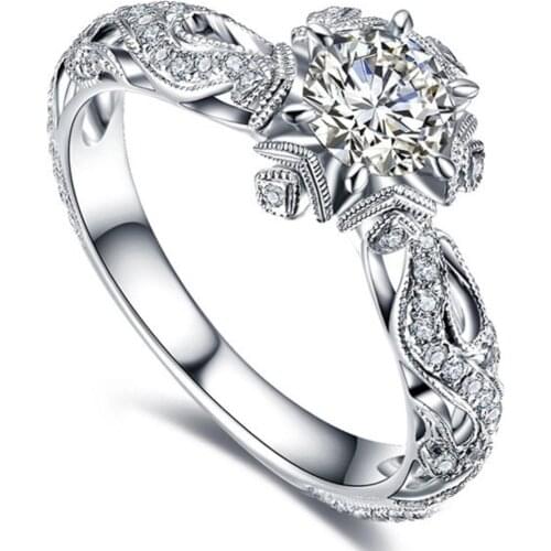 Fashion Women Diamonds Flower Ring Rhinestone Inlaid Exquisite Ring Wedding Engagement Princess Wedding Party Gift Jewelry