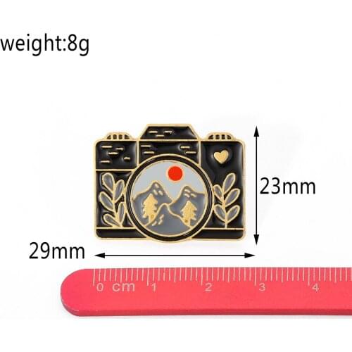 Painting Camera Enamel Pins Shooting Landscape Outing Photography Brooch Badges Gifts for Photographers jewelry