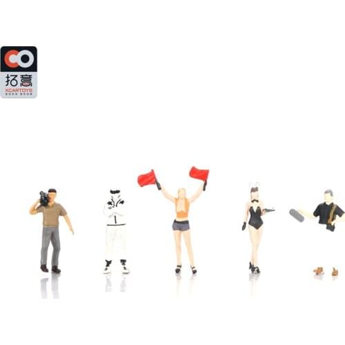 XCARTOYS dolls 1/64 racing driver cameraman Carry the sound division Miniature photography props sandtable props resin figures