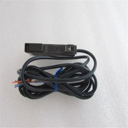 New and original photoelectric sensor price E2EQ-X3D1