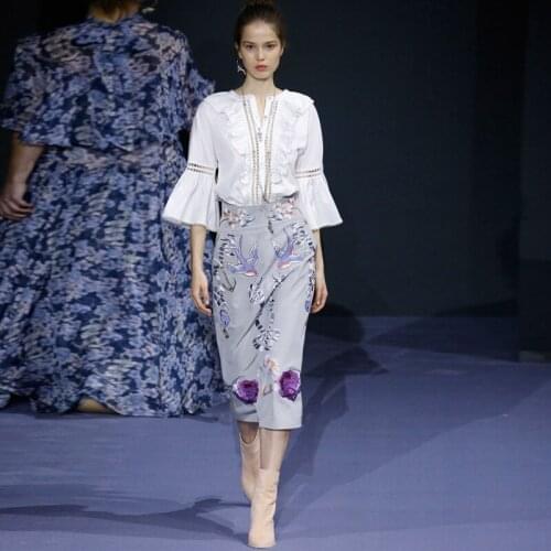 Milan Runway Designer New Fashion High Quality Autumn Party White Tops Embroidery Pencil Half Skirt Elegant Gorgeous WomenS Set