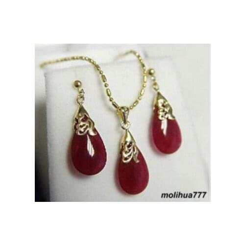 Exquisite red jades espendant necklace earrings set Gift