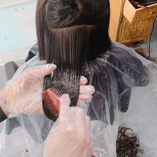 50Pcs Disposable Hairdressing Capes Long Barber Wai Cloth Perm Dye Hair Cape PE Waterproof Transparent Salon Barber Shawl Apron