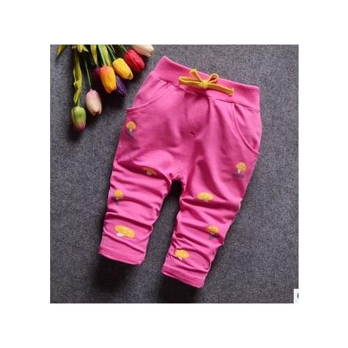 The new spring 2016 girls trousers A07 child height leisure trousers covered in printing