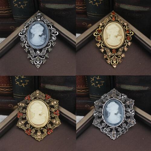 Crystal Rhinestones Cameo Vintage Brooches for Women Queens Cameo Beauty Head Brooch Pin Clothing Accessories Girls Gifts