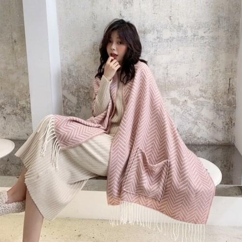 2020 Warm Winter Cashmre Pocket Scarf Women Pashmina Retro Rhombus Poncho Shawl Tassel Foulard Femme Travel Blanket Scarves