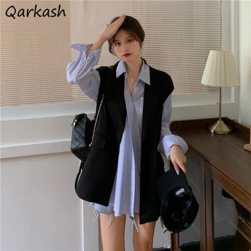 Qarkash Women's Large Jackets