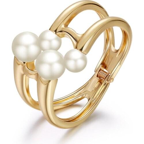 2021 New Fashion Designer Bijoux Bracelets For Women Accessories Gold Alloy Pearl Cuff Bangles Statement Jewelry
