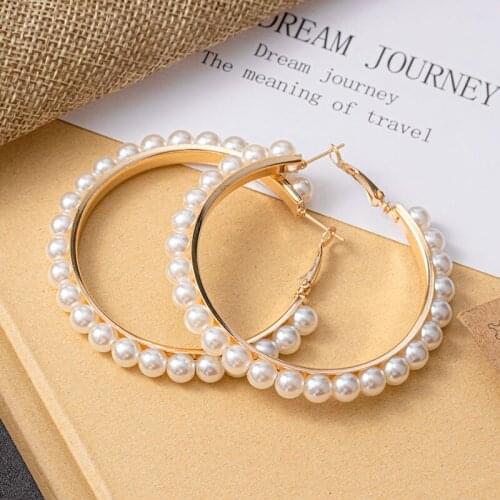 Simple Plain Gold Metal 2020 Trend Pearl Hoop Earrings Fashion Big Circle Hoops Statement Dangle Earrings For Women Jewelry