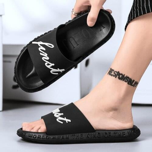 Summer Men Slippers Indoor Home Slides Bathroom Loafers Outdoor Garden Shoes Massage Clogs Male Beach Slippers Flip-Flops Mules