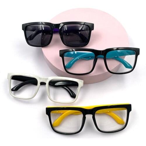 Stock 4 Color Classic Sunglasses Women and Men Glasses Retro Outdoor Driving Uv400 Lens Unisex Black Sport Frame Square 2021 New