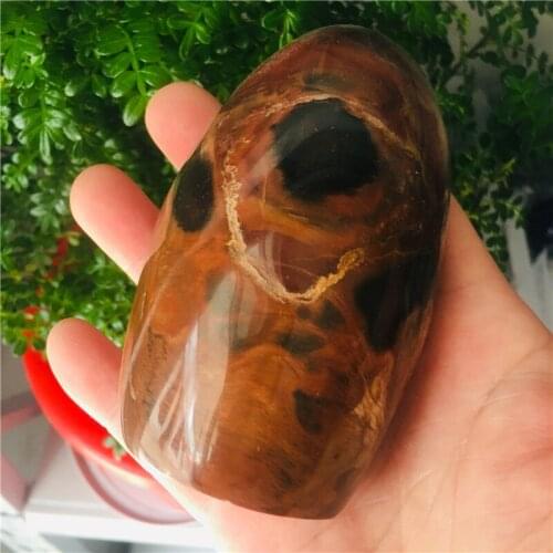 9-10cm natural crystal quartz. Accessories