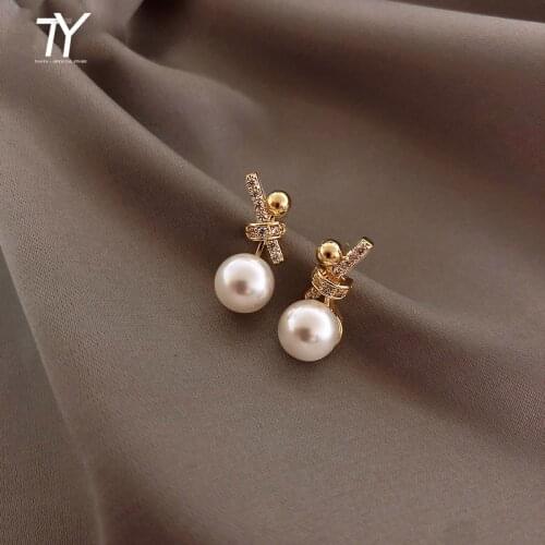 2020 new classic inlaid zircon knot Pearl Earrings Fashion Korean women jewelry lady temperament party Simple ladies Earrings