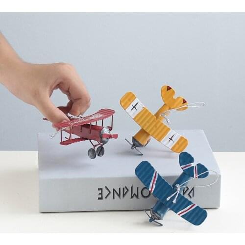 Vintage Wrought Iron Small Aircraft Model Ornaments Creative Car Interior Plane Home Desktop Decoration Craft Gift