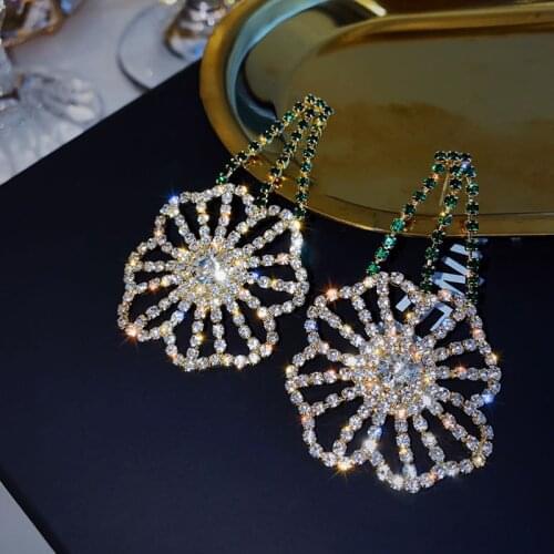 MWSONYA Fashion Korean Vintage Luxury Cystal Flower Earrings for Women Elegant Flower Earrings Rhinestone Pendientes Jewelry