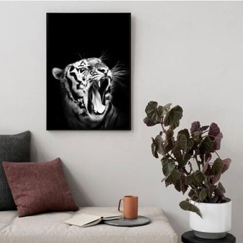 Posters and Prints Nordic Art White Tiger Roar Animal Canvas Painting Black White Wall Pictures For Living Room Home Decoration