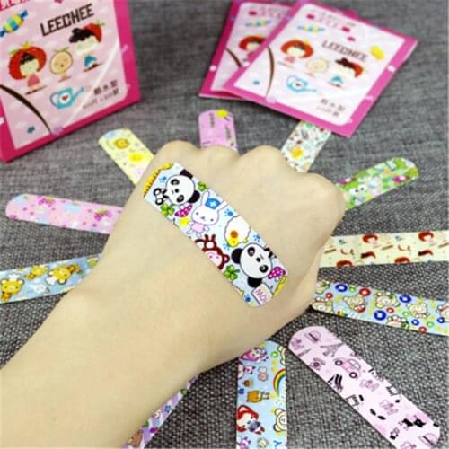 100PCs Cartoon Bandages Adhesive Bandages Wound Plaster First Aid Hemostasis Band Aid Sterile Stickers Outdoor Tool Kits