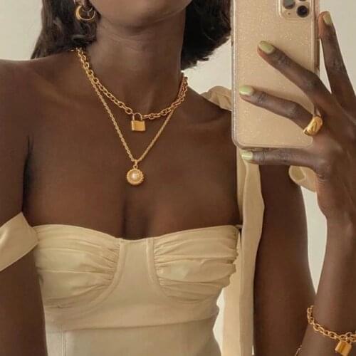 Hip Hop Bling Iced Out Gold Color plated Metal Open Link Chain Lock Pendant Necklace for Women men charm Punk European Jewelry