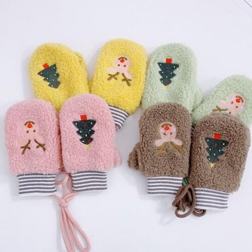Winter knitted childrens gloves 3-10 years old warm soft plush Christmas tree gloves for boys and girls