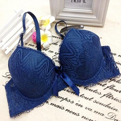 2019 Sexy Lace Bra Print Bow Decorative Push Up Bra Three Quarters B Cup High Quality Cotton Back Closure Strappy Bra 2595