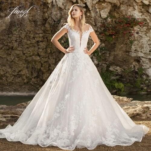 Fmogl Sexy V Neck Cap Sleeve Lace Princess Wedding Dresses 2021 Luxury Appliques Sweep Train Vintage A Line Bridal Gowns