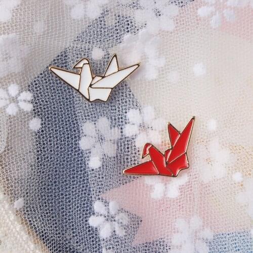 Little bird Enamel Brooches Coffee lovers of life badge lapel Lapel Denim Brooches Denim shirt Cartoon bag Jewelry Creative Gift