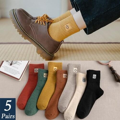 5 Pairs Womens Cotton Cartoon Smiley Socks Happy Fashion Solid Colorful Harajuku Sock Spring Autumn Cute Smile Embroidery Socks