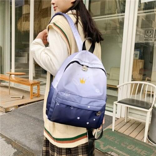 Bag, the new 2021 boom is a little girl pure and fresh and literary fashion gradient web celebrity beautiful backpack to travel