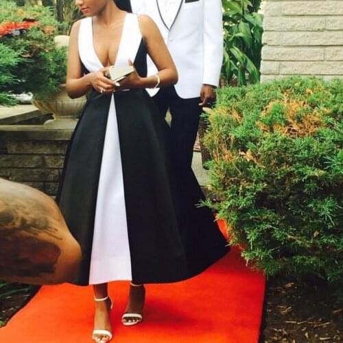 Formal Dress Long Evening Dresses White And Black 2019 Sheer Neck abendkleider Evening Gowns Elegant robe de soiree deep v-neck