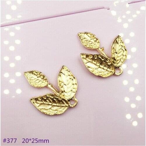 30PCS 20*25MM Gold Color Plated Zinc Alloy Leaves Charms Diy Jewelry Findings Jewelry Accessories wholesale