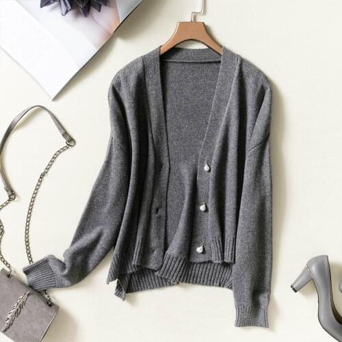 Autumn and winter new V-neck cashmere cardigan short loose sweater sweater coat woolen pearl buckle female