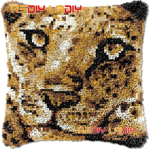 Latch Hook Cushion Leopard Face DIY Needlepoint Kits Chunky Acrylic Yarn Arts Crocheting Lofty Pillow Case Hobby & Crafts
