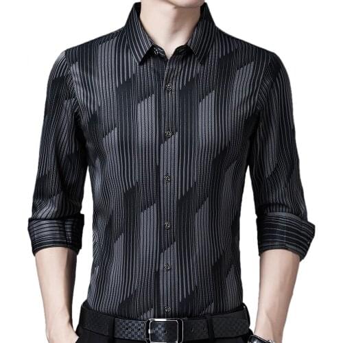 2021 Brand New Long Sleeve Men Social Shirt Streetwear Casual Striped Shirts Dress Mens Slim Regular Fit Clothes Fashions