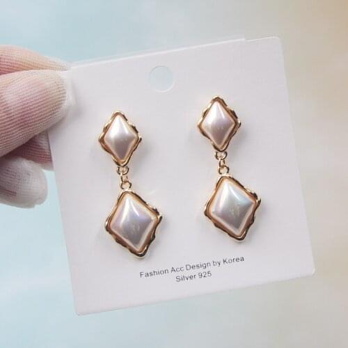 MWSONYA Fashion Exquisite Shell Earrings Dangle Earrings for Women Fashion Pearl Geometry Wedding Party Jewelry Fashion Brincos