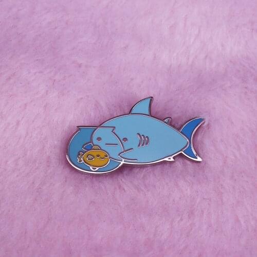 Cartoon fish tank lapel pin sea animal lover cute addition