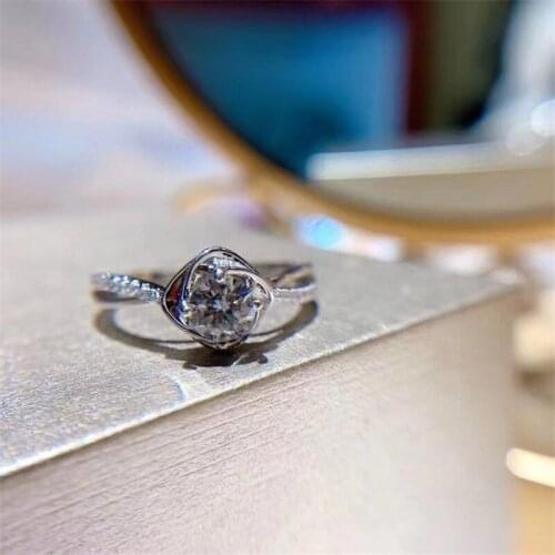 Passed Diamond Test Perfect Moissanite White Gold Moissan Diamond Ring 18K Ring Women Romantic Wedding Luxury Accessories