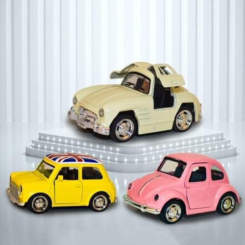 1:32 Alloy Classic Car Model Car Decoration (Random Color)-Retro Classic Car Simulation Alloy Car Model Die-Cast Vehicle