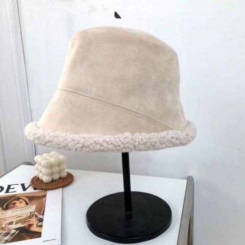 New Fashion Faux Leather Bucket Hats For Women Warm Winter Mens Hat Vintage Lamb Velvet Cap Bonnet Hats шапка зимняя женская
