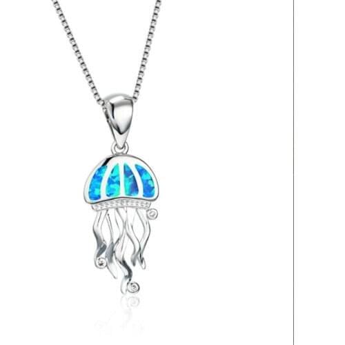Korean Fashion Imitation Opal Pendant Necklace for women Accessories Jewelry Girl Gift Cute Women Jellyfish Animal Necklace