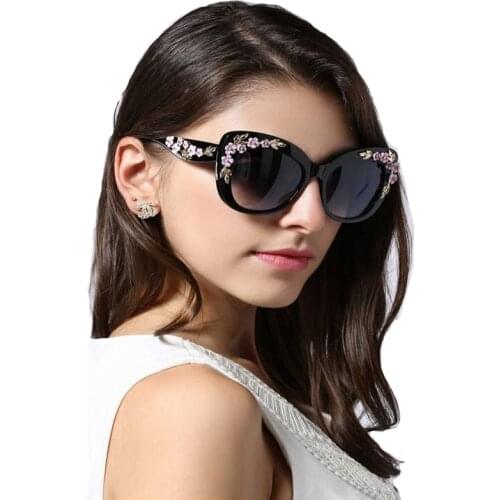 2019 Luxury Queen Cat Eye Sunglasses for Women Rose Flower Vintage Girls Oculos De Sol Oversize Brand Design Women Sun glasses