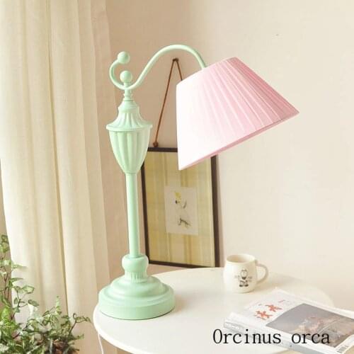American Pastoral creative cloth lamp girls bedroom bedside lamp Korean dream warm green decoration desk lamp free shipping