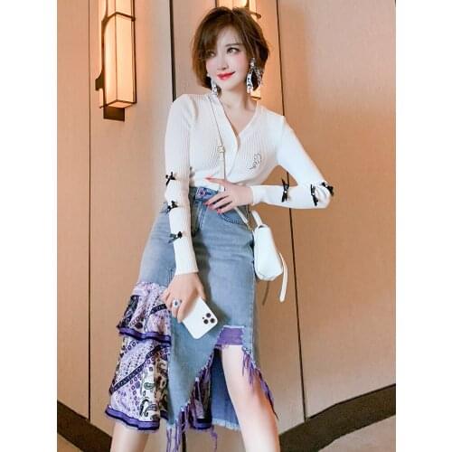 Knitwear with hollow stripes V Collar bow Embroidery Flower decoration cardigan womens wear 2021 Spring new