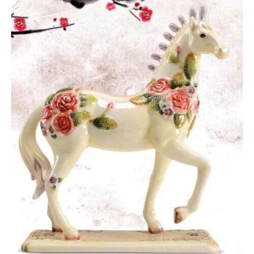 Luxurious ceramic animal lucky horse fortune horse sitting room wine cabinet European home statue Sculpture decoration