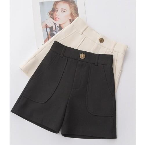 Spring and summer 2020 South Korean new versatile wear black high waist loose thin wide leg casual A-line shorts for women
